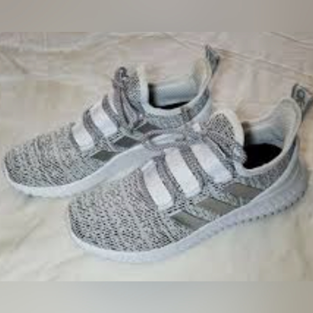 Adidas Kaptir Bounce Running Shoe White Grey. Men's 11 Gem